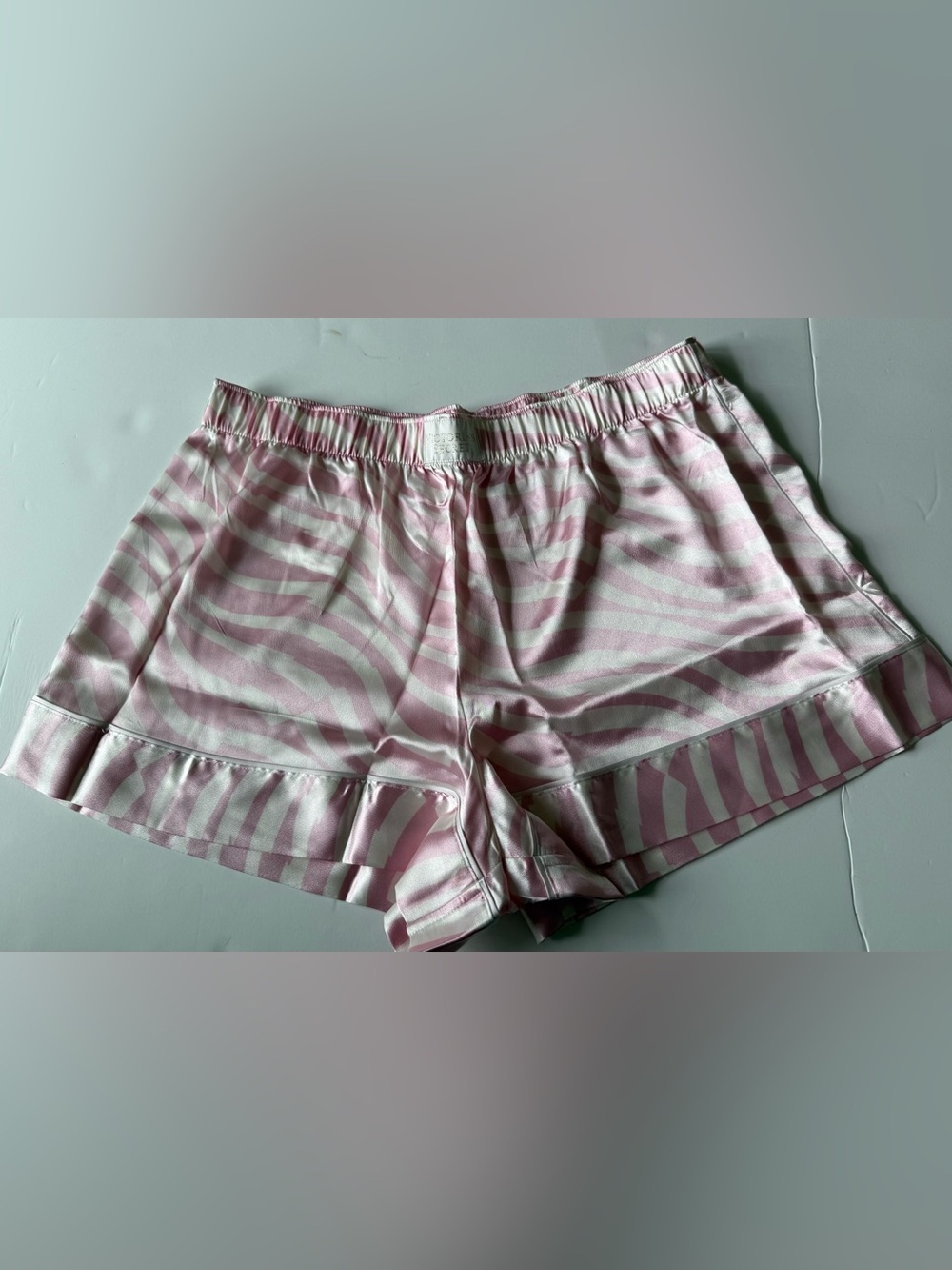 New Victoria's Secret large signature collection satin sleep shorts